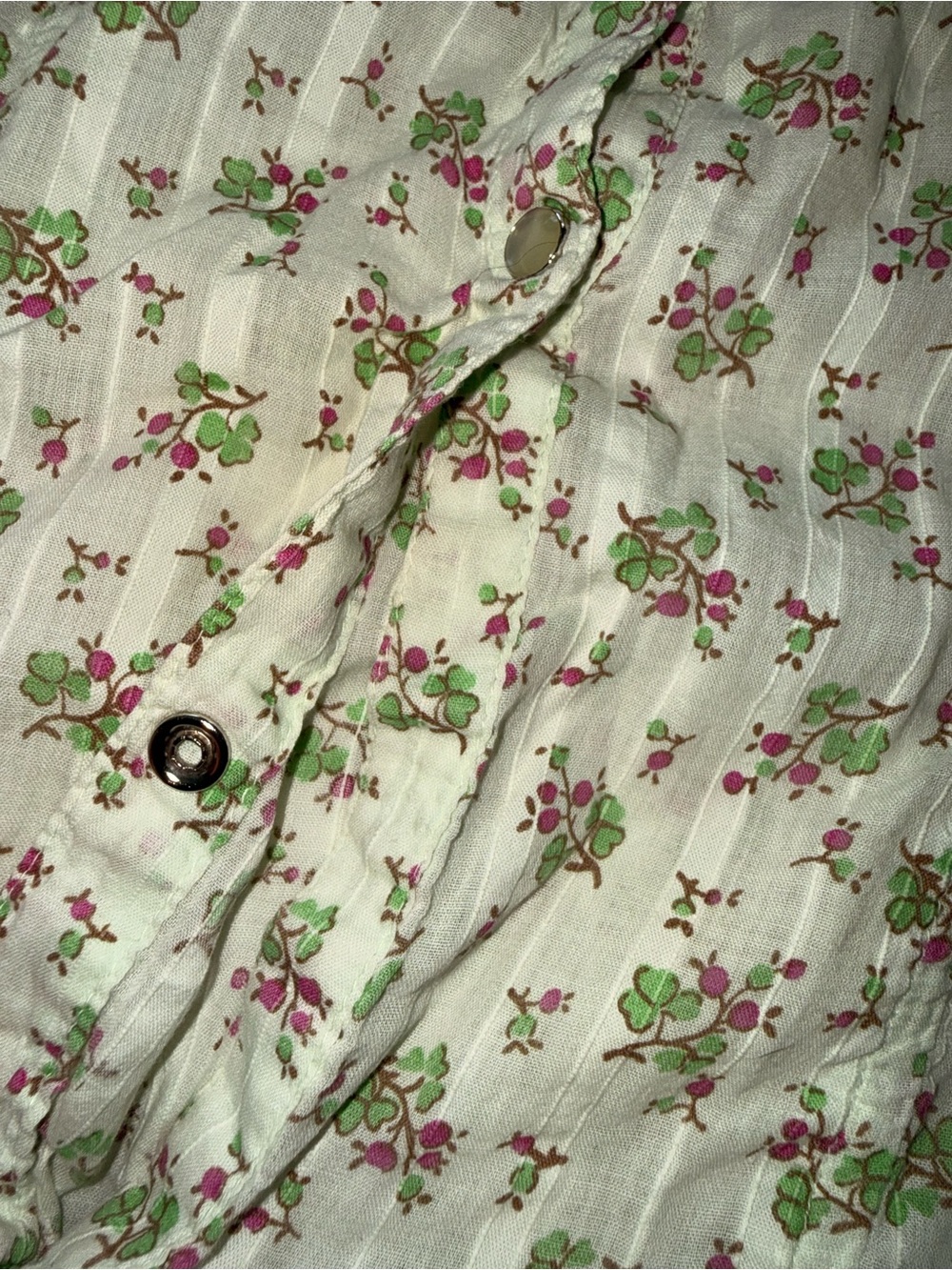 65. Women's Green Floral Button-Up Shirt - Lightweight Short Sleeve - Picture 5 of 5